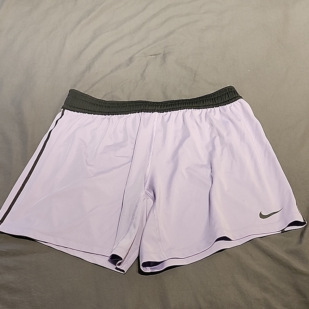 Nike Purple Athletic Shorts for Performance